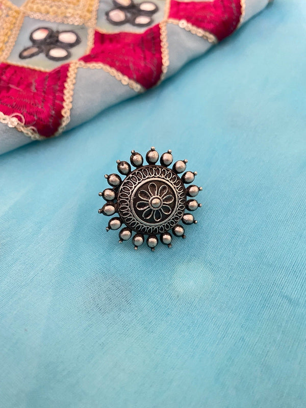 Antique Round Ring