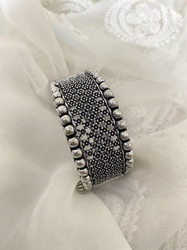 Bageecha Bangle