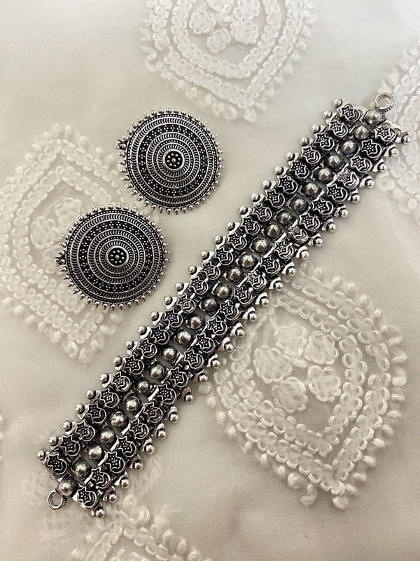 Choker Set