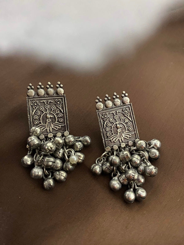 Ikrar Vintage Earrings