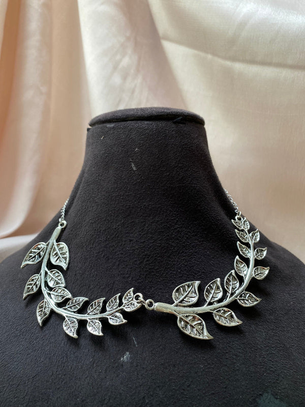 Leaf Necklace