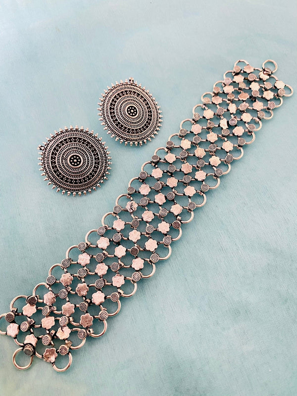 Filigree Choker