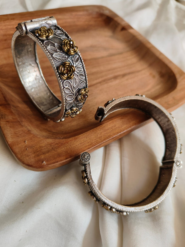 Gulab Bracelet