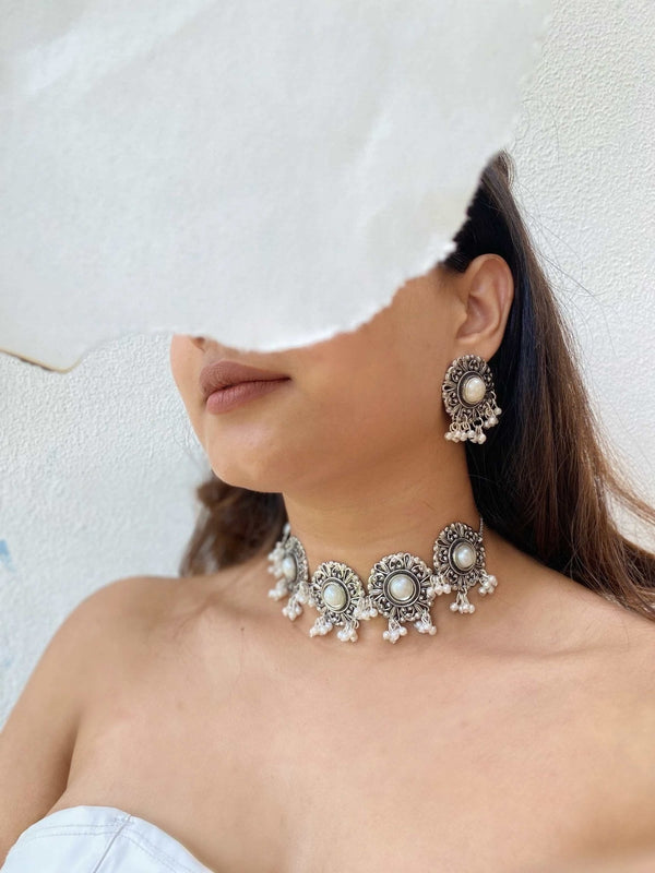 Shaheen Pearl Set