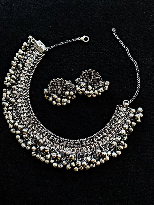 Vintage Necklace Set